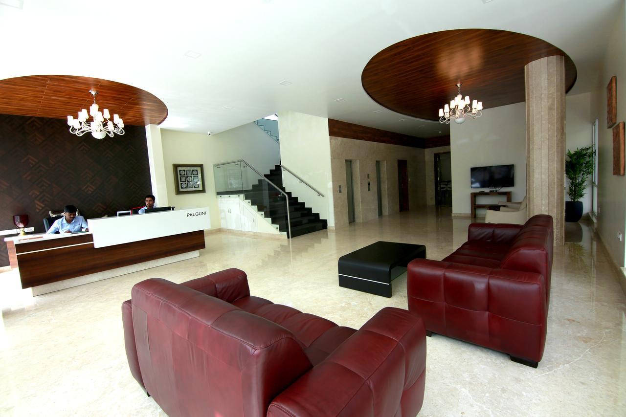 Hotel Palguni Residency Hassan Esterno foto