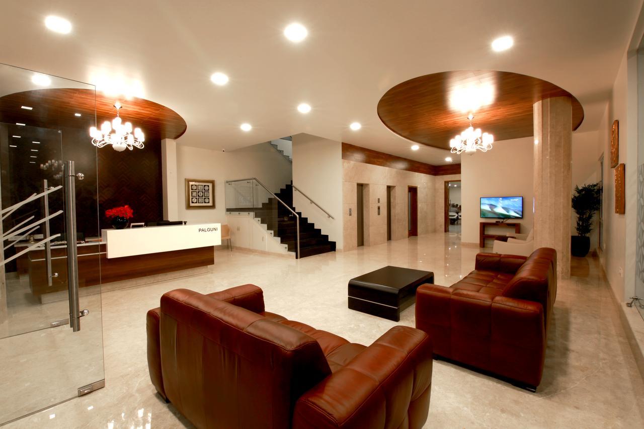 Hotel Palguni Residency Hassan Esterno foto