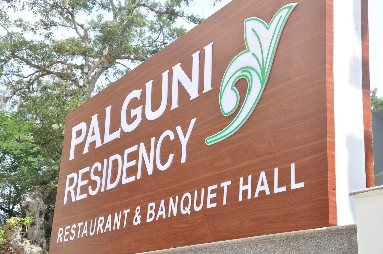 Hotel Palguni Residency Hassan Esterno foto