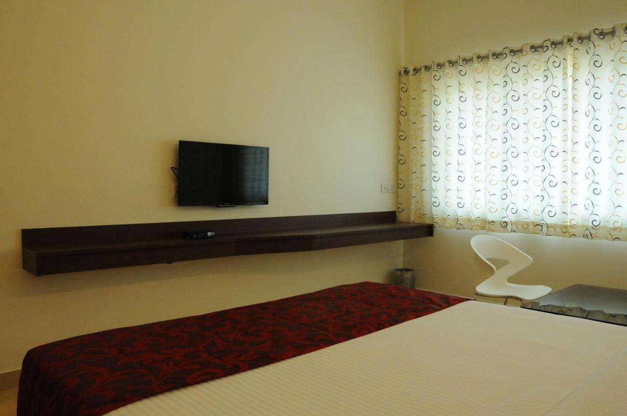 Hotel Palguni Residency Hassan Esterno foto